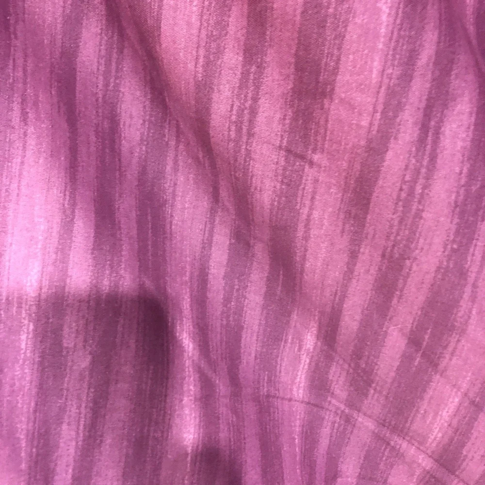 Queen comforter and 2 shams